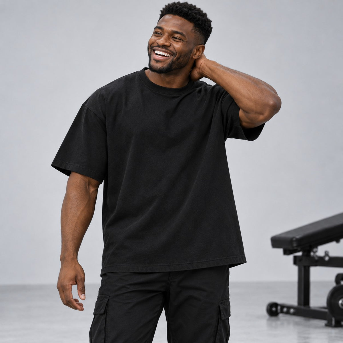 Can't Stop Bulking – Oversized Tee in Schwarz, am Model, Vorderansicht | Heavy Mind