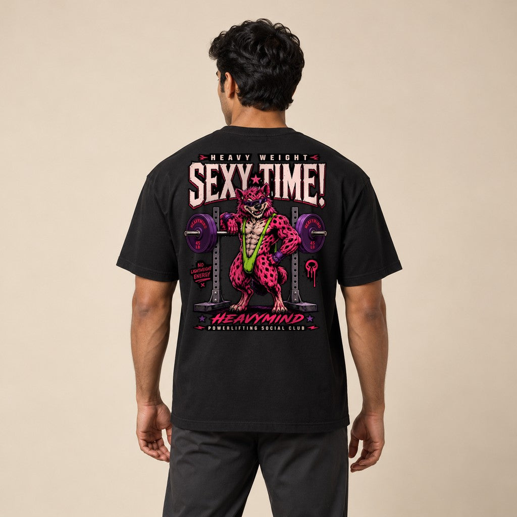 Heavy Weight Sexy Time – Oversized Tee in Schwarz, am Model, Rückansicht | Heavy Mind