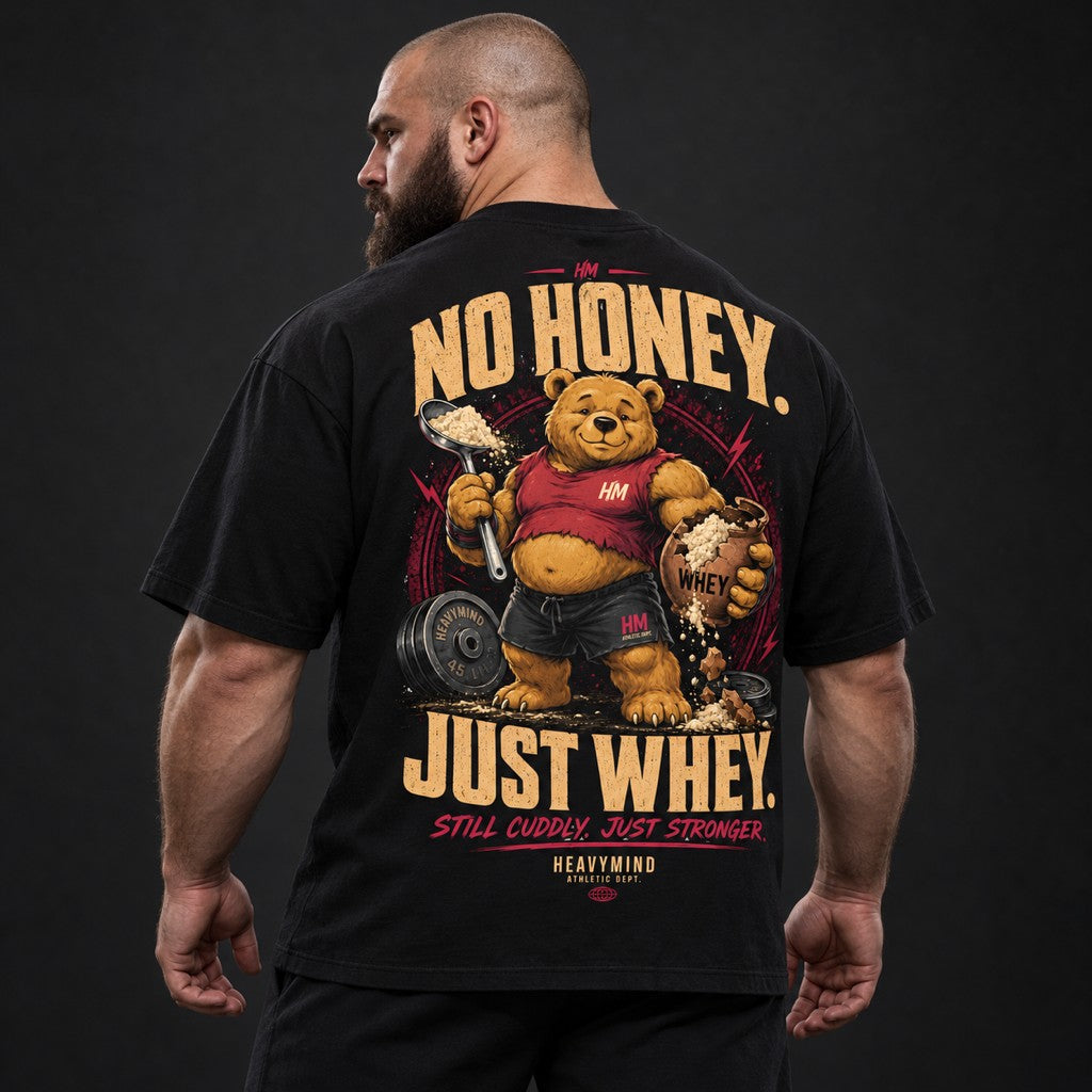 No Honey. Just Whey. – Oversized Tee in Schwarz, am Model, Rückansicht | Heavy Mind