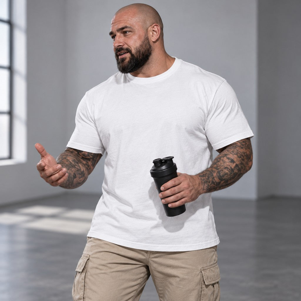 Strength Was Never Given – Heavy Shirt in Weiß, am Model, Vorderansicht | Heavy Mind